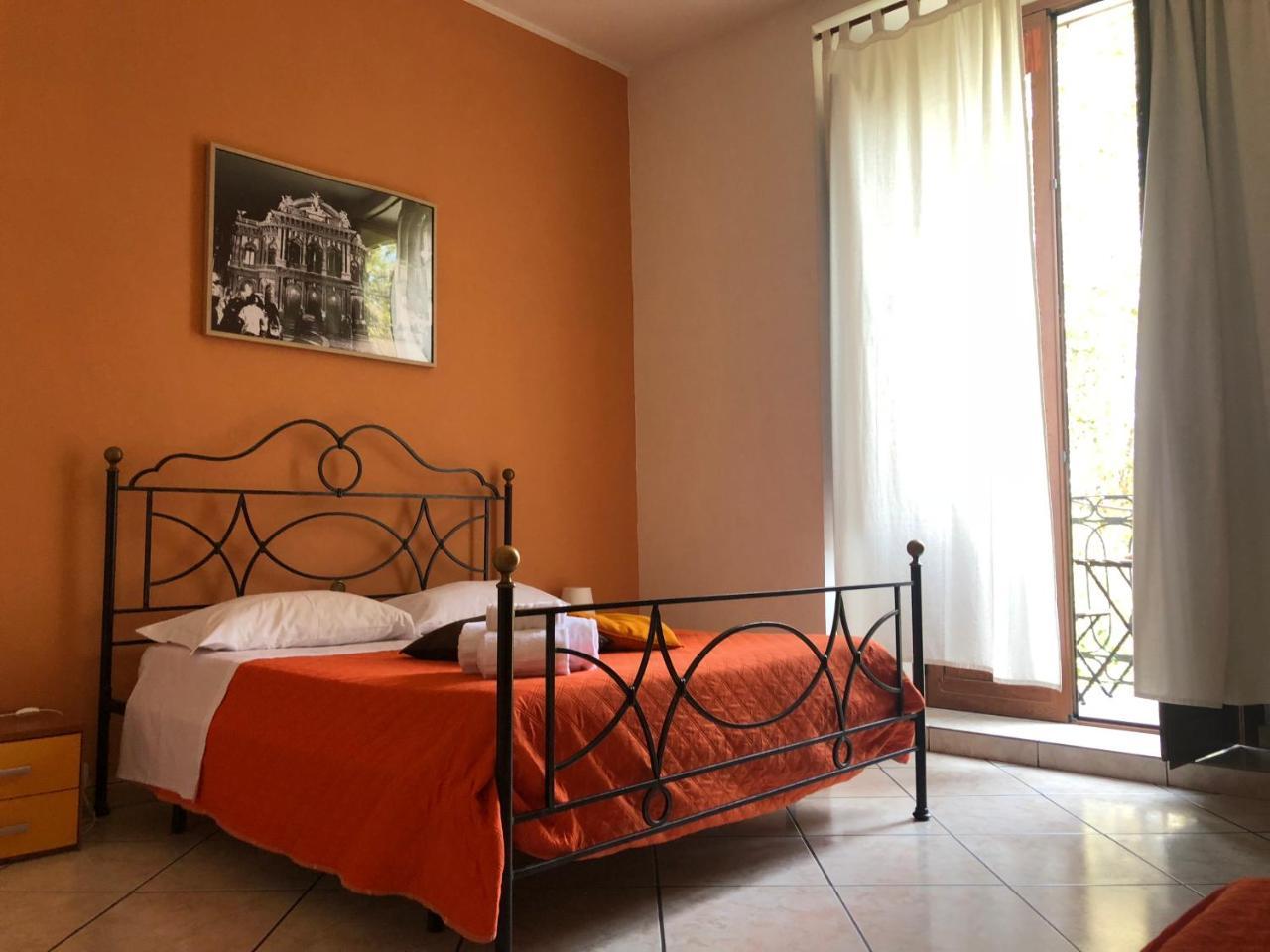 Platamone Rooms Катанія Екстер'єр фото
