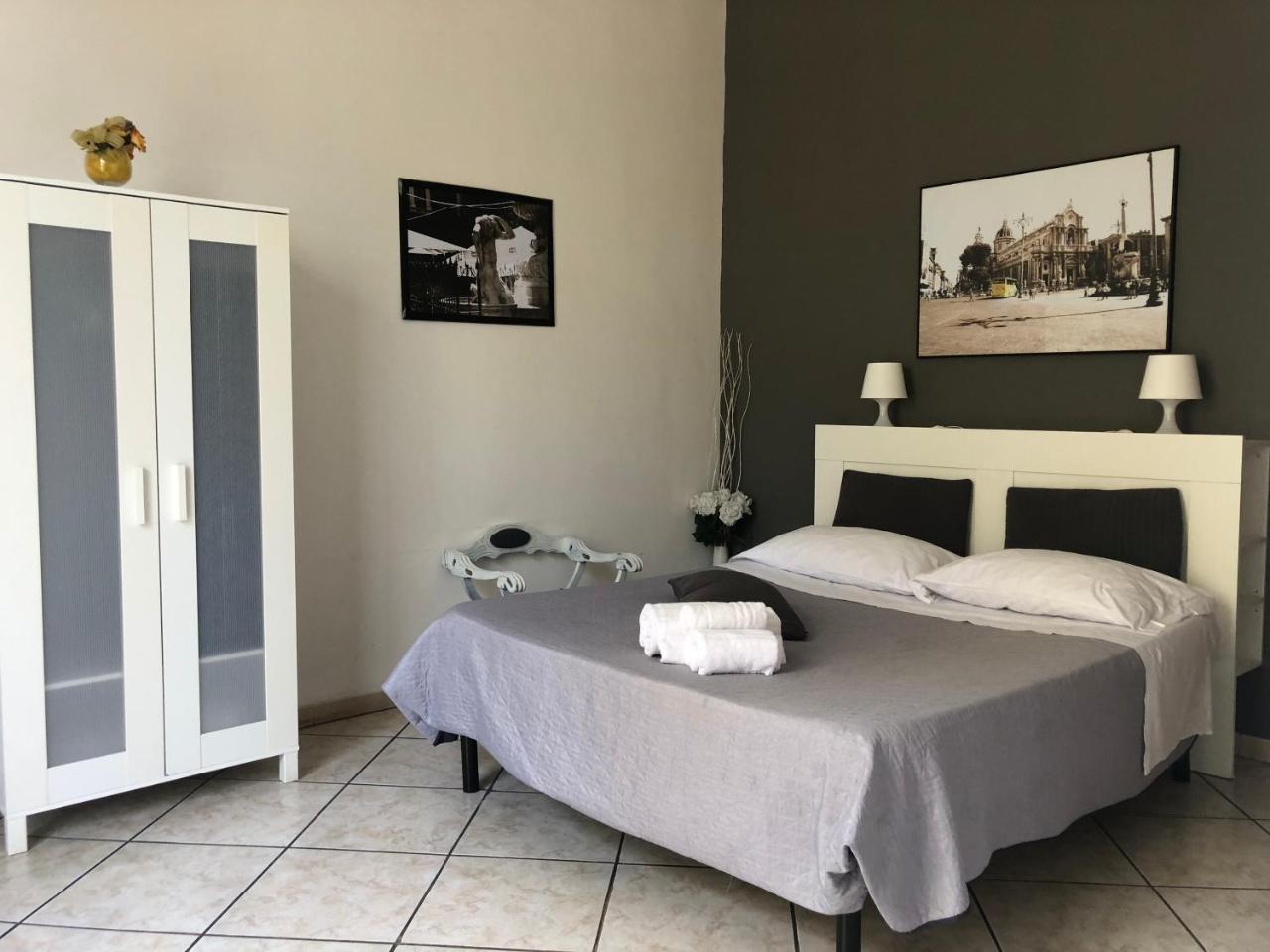 Platamone Rooms Катанія Екстер'єр фото